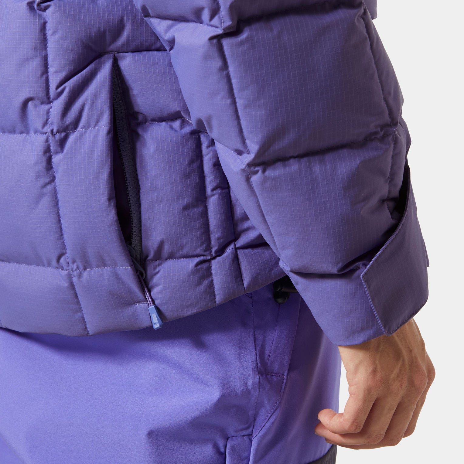7 image of Women's Emiko Ridable Puffy Jacket